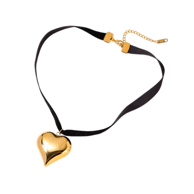 Χρυσό Κολιέ Καρδιά "Chrome Heart" με Μαύρο Κορδόνι - Image 2