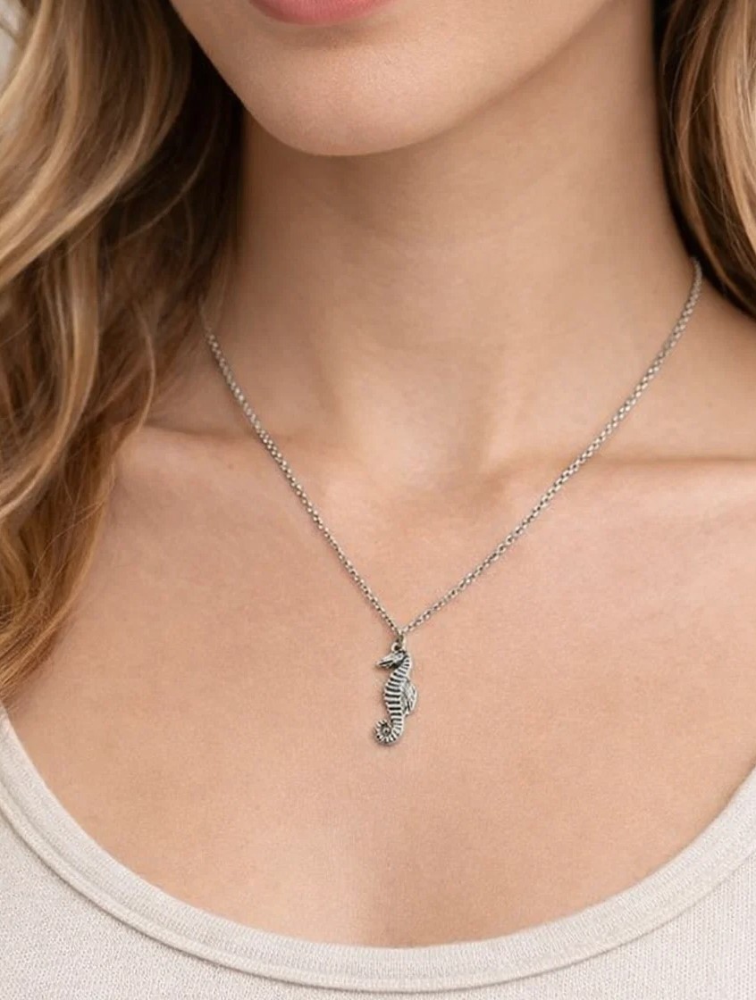 Ασημένιο Καλοκαιρινό Κολιέ "Seahorse Charm" με Μενταγιόν Ιππόκαμπο από Ατσάλι 316L